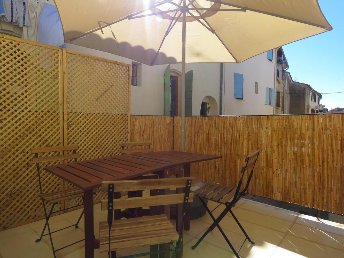 Appartement Centre Historique Avec Terrasse Au Porte De La Camargue Saint-Gilles  Luaran gambar