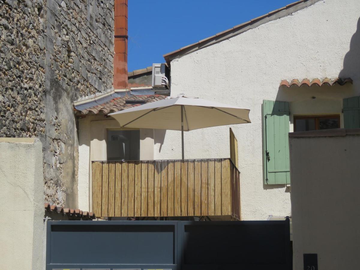 Appartement Centre Historique Avec Terrasse Au Porte De La Camargue Saint-Gilles  Luaran gambar